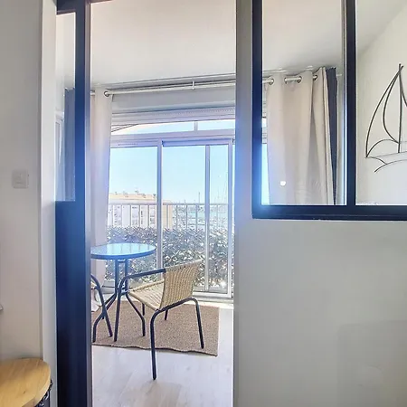 Vue Imprenable Sur Le Port -clim- Moderne Agde