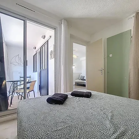 Vue Imprenable Sur Le Port -clim- Moderne Agde